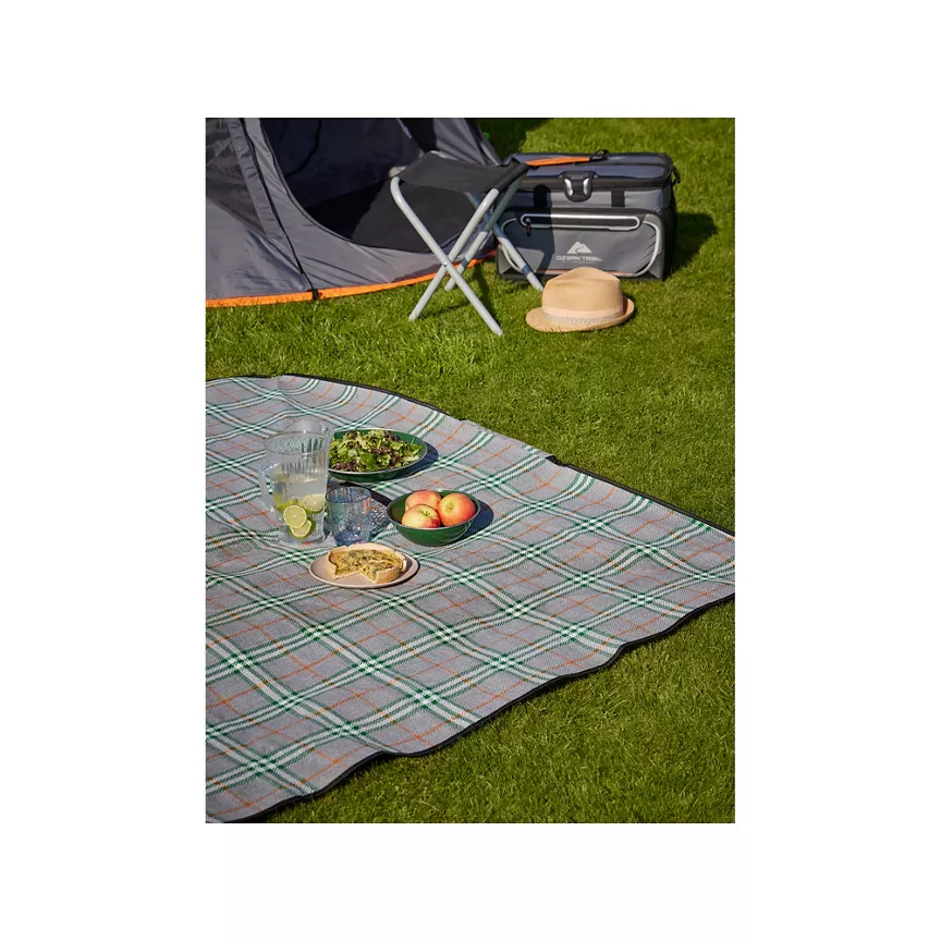 Ozark Trail Picnic Rug 4-6 People