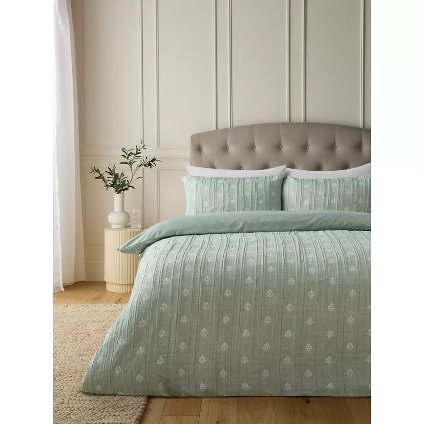 George Home Striped Damask Print Matelasse Duvet Set - King