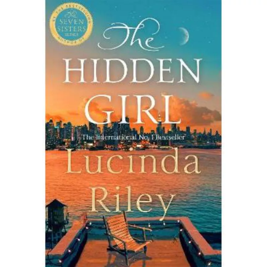 Paperback The Hidden Girl by Lucinda Riley