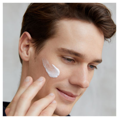 Protect & Care Intensive Face Moisturiser 50ml thumbnail 4