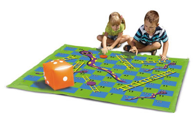 Snakes & Ladders Outdoor Game thumbnail 2