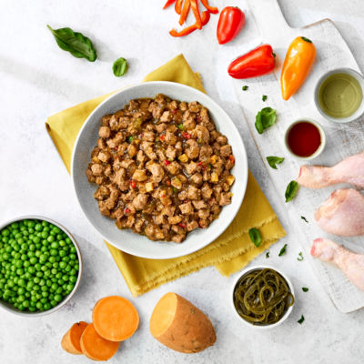 Natural Dog Food Chicken in Herb Gravy Adult Dog 1-7 Years 390g thumbnail 4