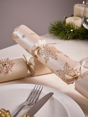 Luxury Gold Cracker thumbnail 3
