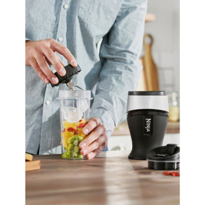 Blender & Smoothie Maker QB3001UKS thumbnail 3