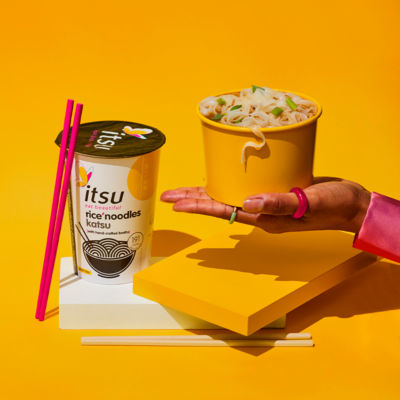 itsu katsu curry instant noodles & broth pot 63g thumbnail 4