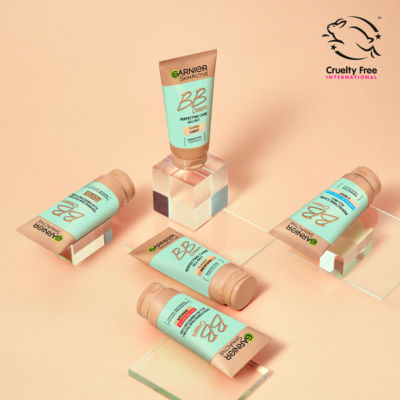 Classic Perfecting Care All-in-1 BB Cream SPF15 Medium Shade 50ml thumbnail 3