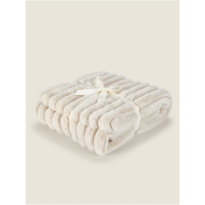 Natural Ribbed Faux Fur Throw thumbnail 4