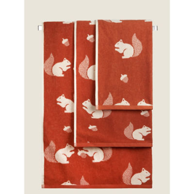 Medium Squirrel Bath Towel thumbnail 3