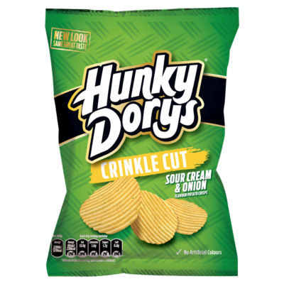 Crinkle Cut Sour Cream Onion Flavour Potato Crisps 135g thumbnail 2