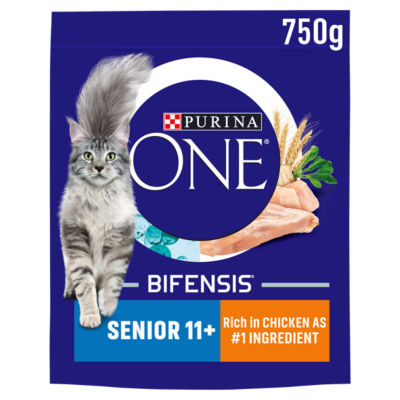 Senior 11+ Chicken Dry Cat Food 750g thumbnail 2