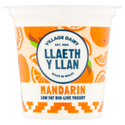 Llaeth y Llan Mandarin Low Fat Bio-Live Yogurt 125g