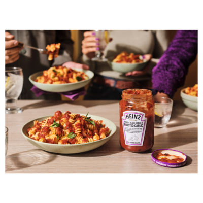Tomato, Black Garlic & Roasted Garlic Pasta Sauce 350G thumbnail 4