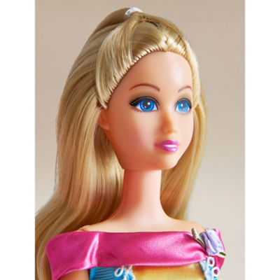 Fashion Doll & Outfits Bundle thumbnail 4