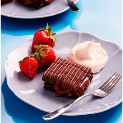 90 Calorie Chocolate Fudge Brownies 4 x 24g (96g) thumbnail 3