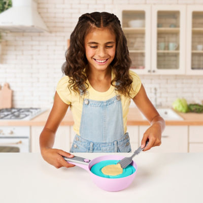 Cookeez Makery Pancake Treatz Playset thumbnail 5