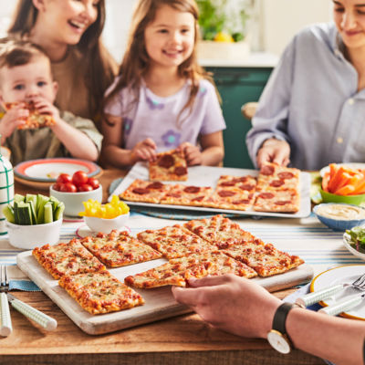 Ristorante Large Stonebaked Margherita Four Cheese Pizza 585g thumbnail 3