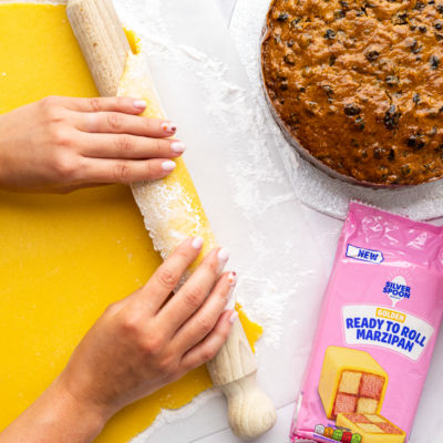 Golden Ready to Roll Marzipan 500g thumbnail 3