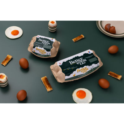 6 Medium Rich Yolk Free Range Eggs thumbnail 3