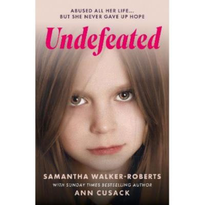 Paperback Undefeated - Sam Walker-Roberts with Ann Cusack