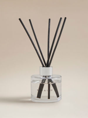 Signature Scents Rose & Oud Reed Diffuser 100ml thumbnail 3