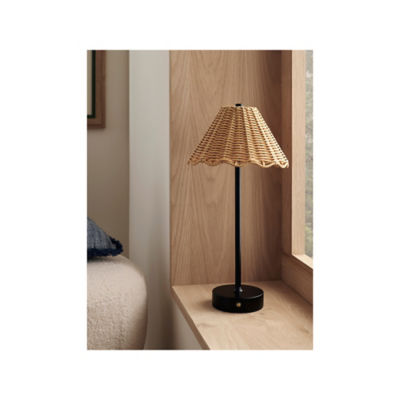 Woven Scallop Rechargeable Lamp