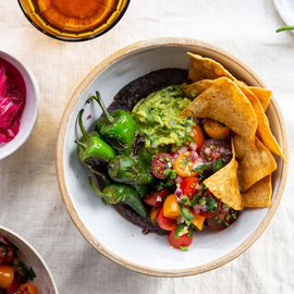 Blanco Nino Chilli & Lime White Corn Tortilla Chips thumbnail 4