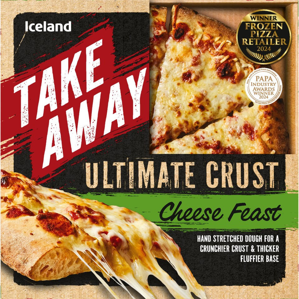 Iceland Takeaway Ultimate Crust Cheese Feast Pizza 440g