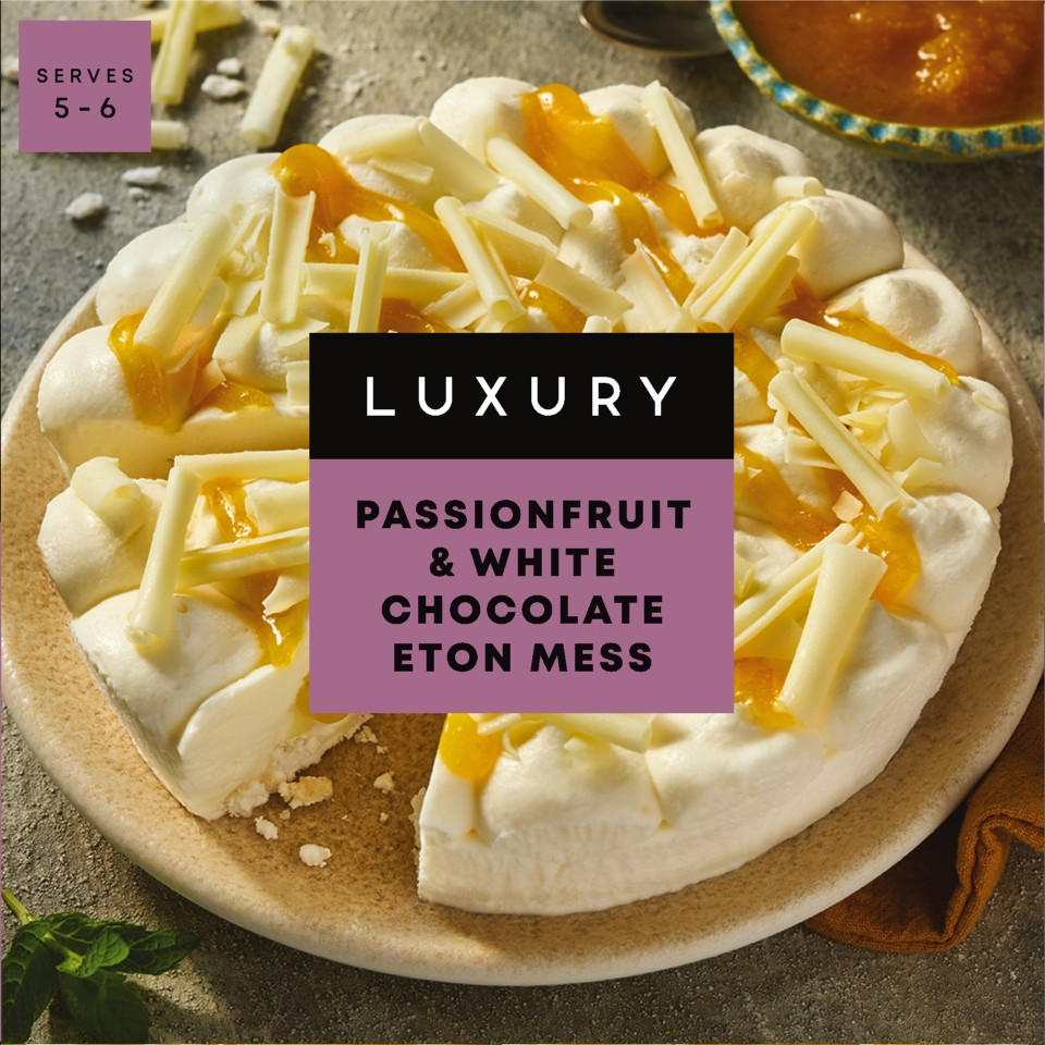 Iceland Luxury Passionfruit & White Chocolate Eton Mess 385g