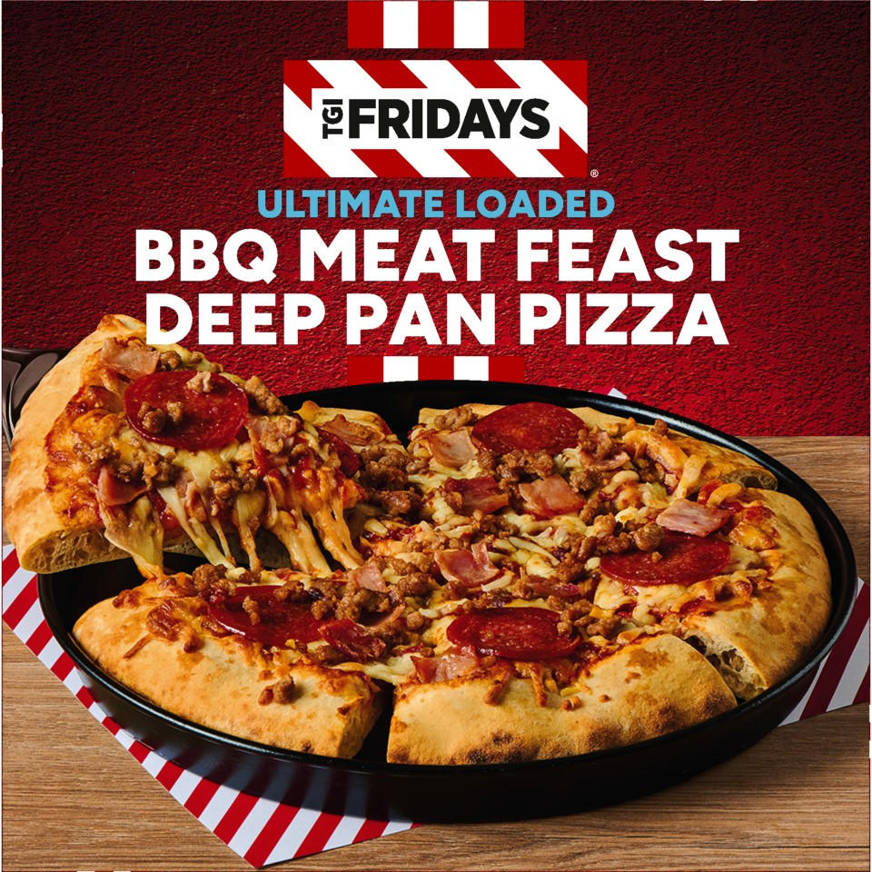 TGI Fridays Ultimate Loaded BBQ Meat Feast Deep Pan Pizza 450g