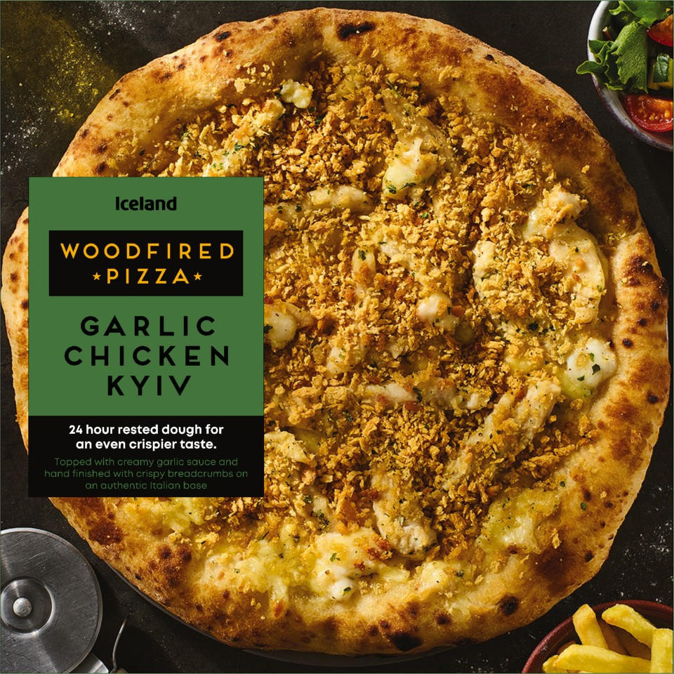 Iceland Woodfired Pizza Garlic Chicken Kyiv 420g