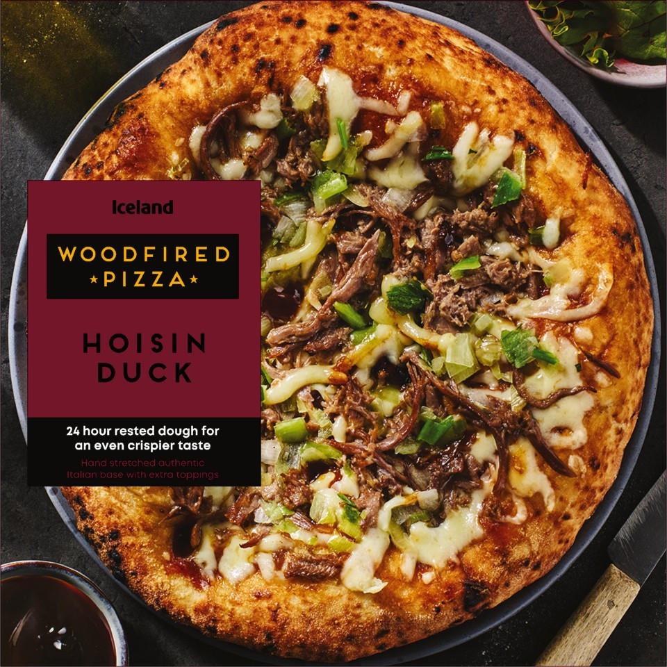 Iceland Woodfired Pizza Hoisin Duck 355g
