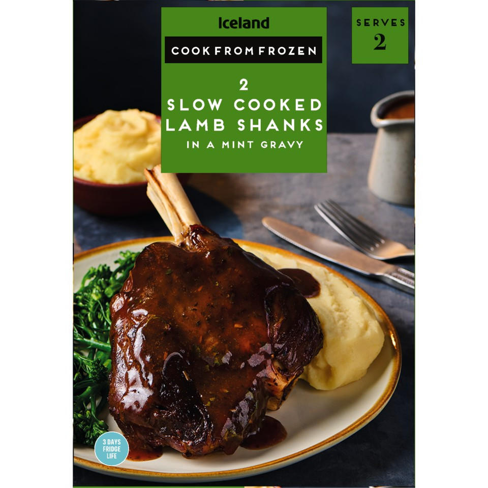 Iceland 2 Slow Cooked Lamb Shanks in a Mint Gravy 950g