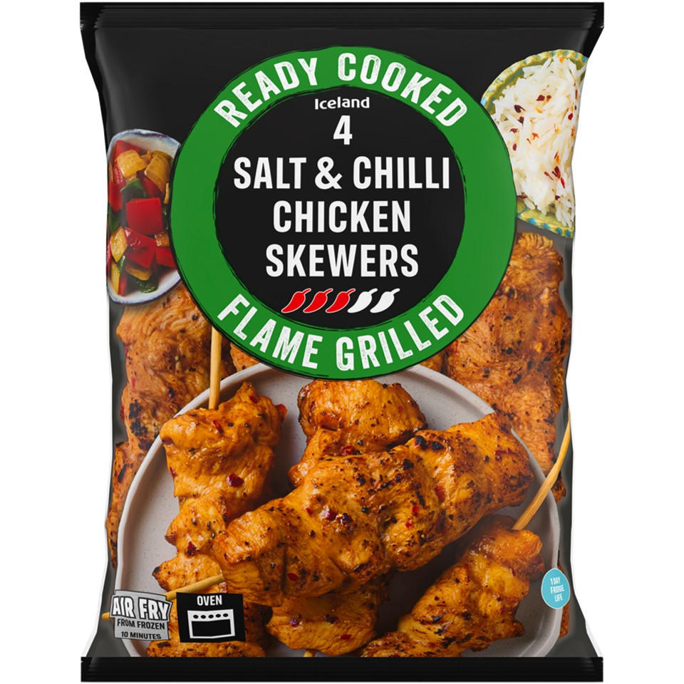 Iceland Ready Cooked 4 Flame Grilled Salt & Chilli Chicken Skewers 340g