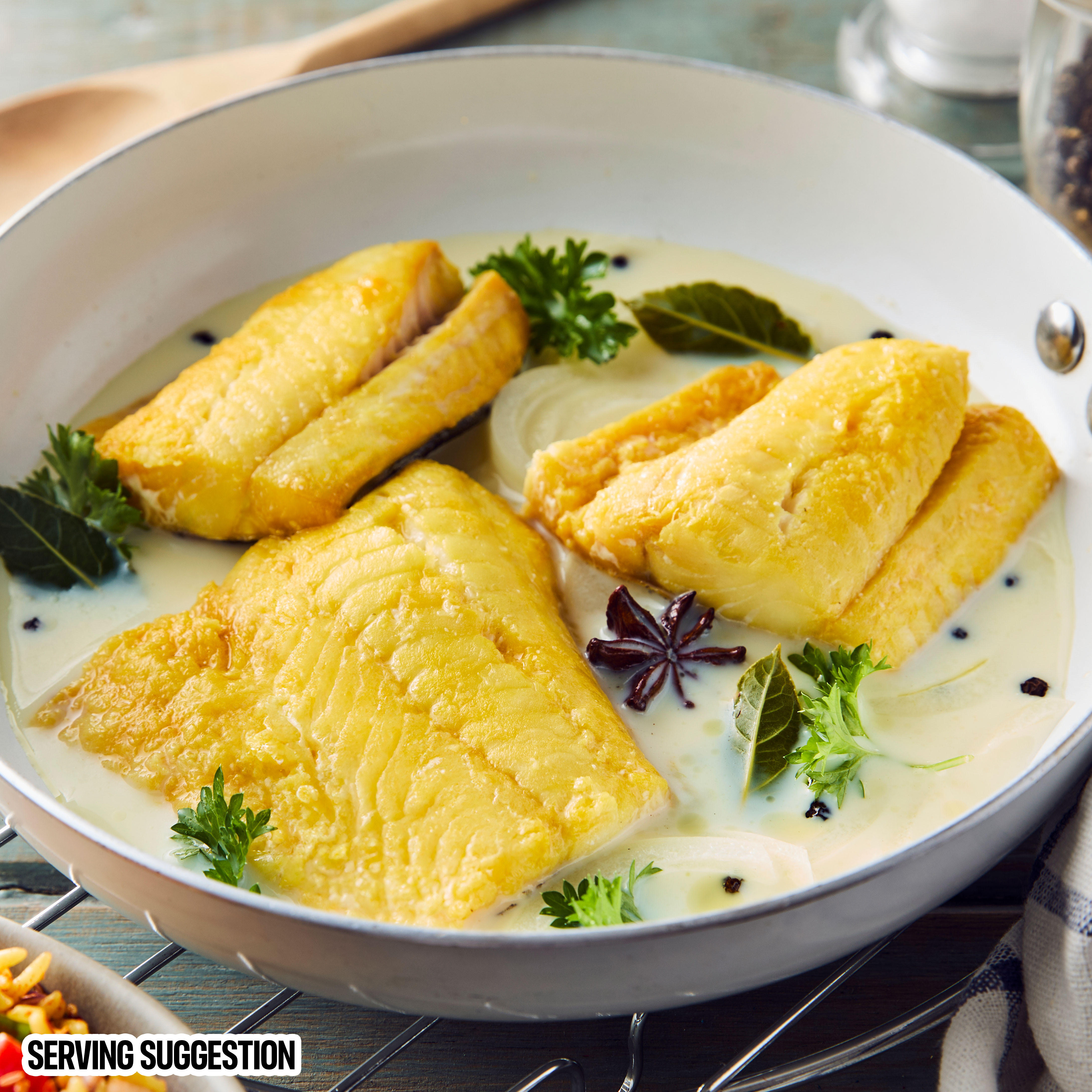 Iceland Boneless Smoked Haddock Fillets 320g thumbnail 2