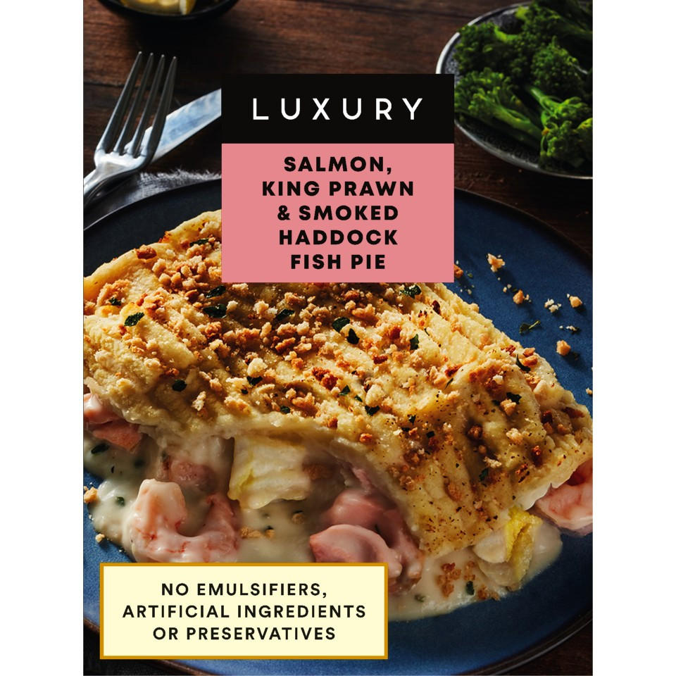 Iceland Luxury Salmon, King Prawn & Smoked Haddock Fish Pie 460g