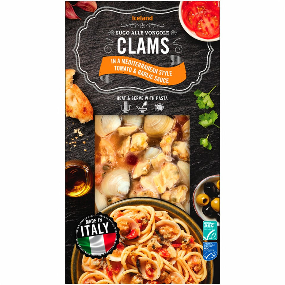 Iceland Clams in a Mediterranean Style Tomato & Garlic Sauce 400g