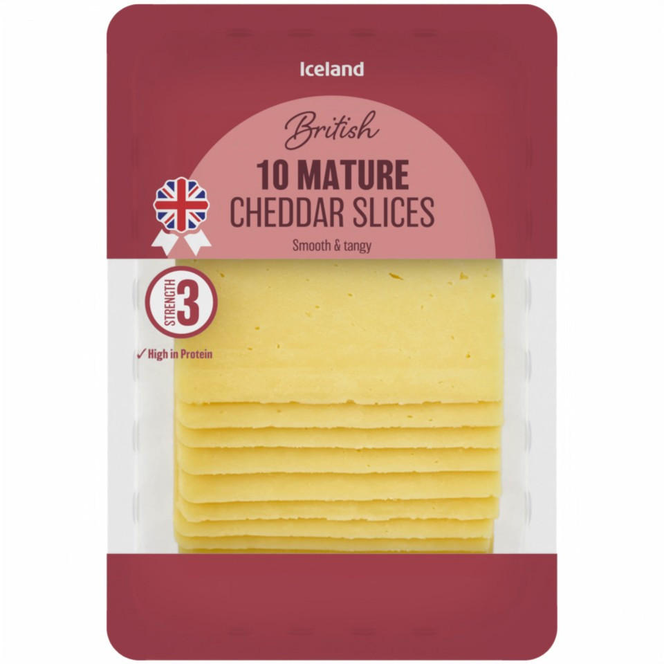 Iceland 10 Mature Cheddar Slices 250g