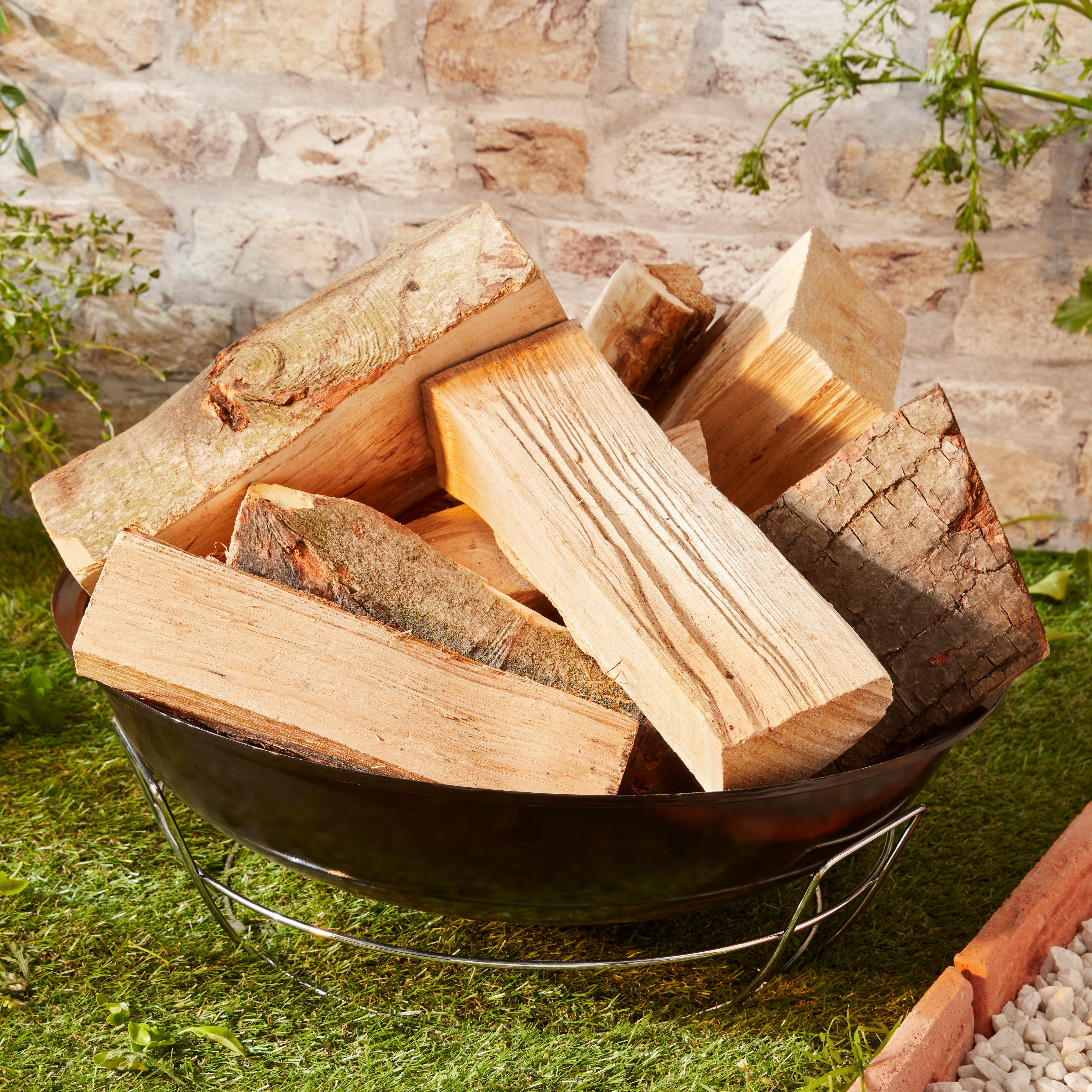 FuelSell Hardwood Kiln Dried Logs 22L