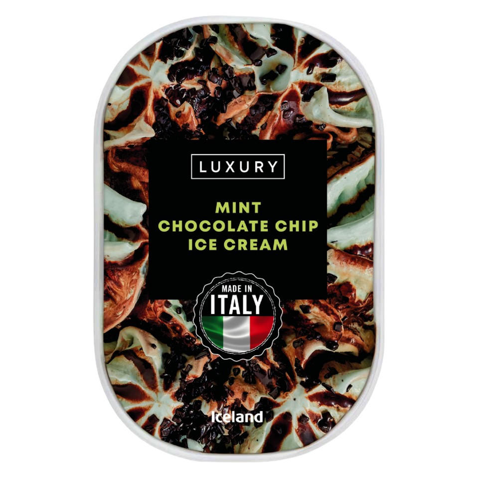 Iceland Mint Chocolate Chip Ice Cream 900ml
