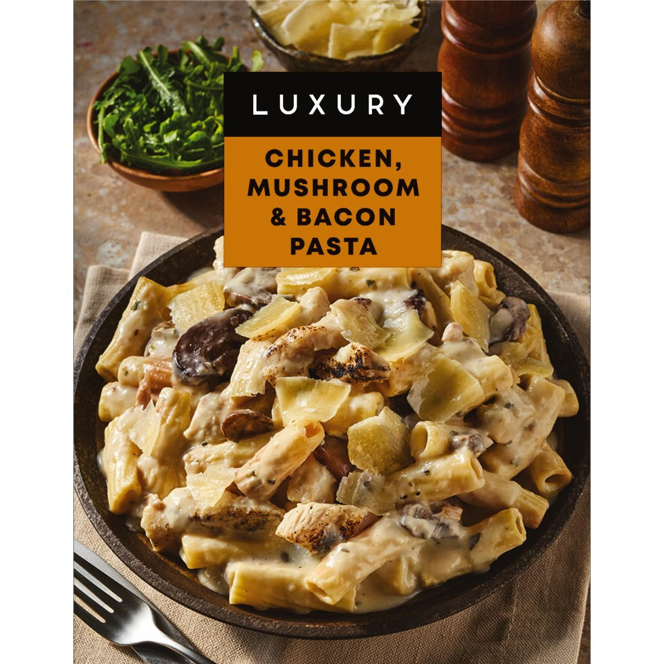 Iceland Luxury Chicken, Mushroom & Bacon Pasta 400g