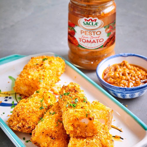 Sacla Sun-Dried Tomato Pesto thumbnail 4