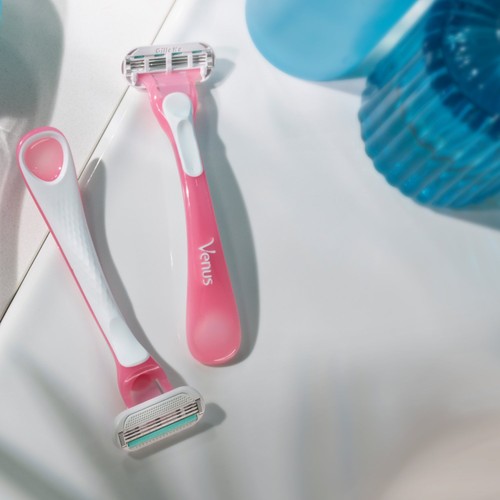Venus Oceana Disposable Razors  thumbnail 2