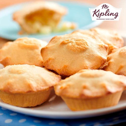 Mr Kipling Bramley Apple Pies Multipack Snack 6pk thumbnail 3