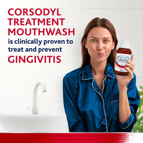 Corsodyl Medicated Antibacterial Mouthwash Mint, Alcohol Free, 300ml thumbnail 5