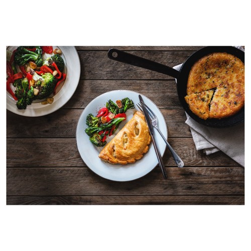 Ginsters Cheddar & Onion Pasty thumbnail 3
