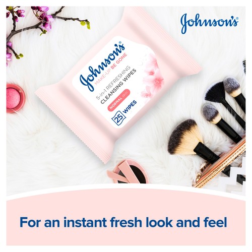 Johnson's Face Care Refreshing Face Wipes thumbnail 2
