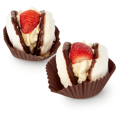 Market Street Fresh Cream Meringues thumbnail 2