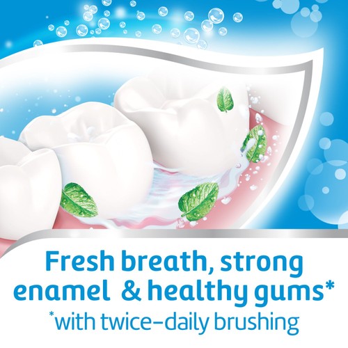 Aquafresh Triple Protection Fresh & Minty Toothpaste 75ml thumbnail 2