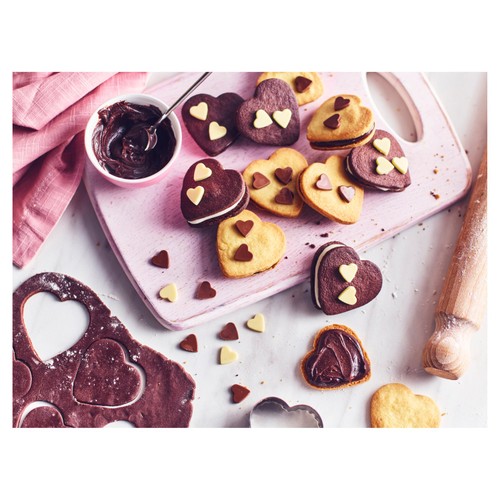Dr. Oetker Chocolate Hearts thumbnail 2