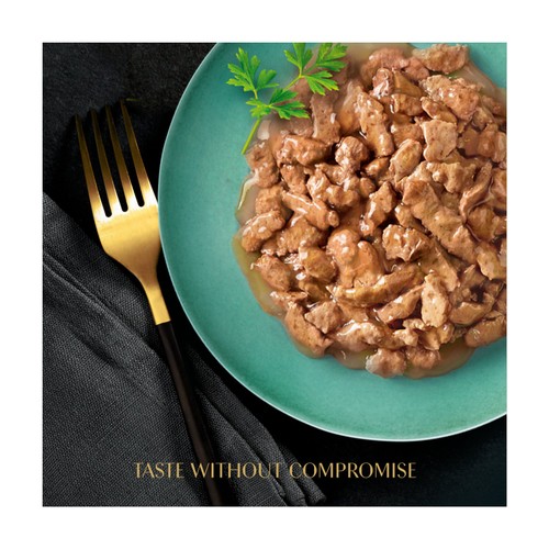 Sheba Select Slices Wet Cat Food Tray With Chicken In Gravy 85g thumbnail 4